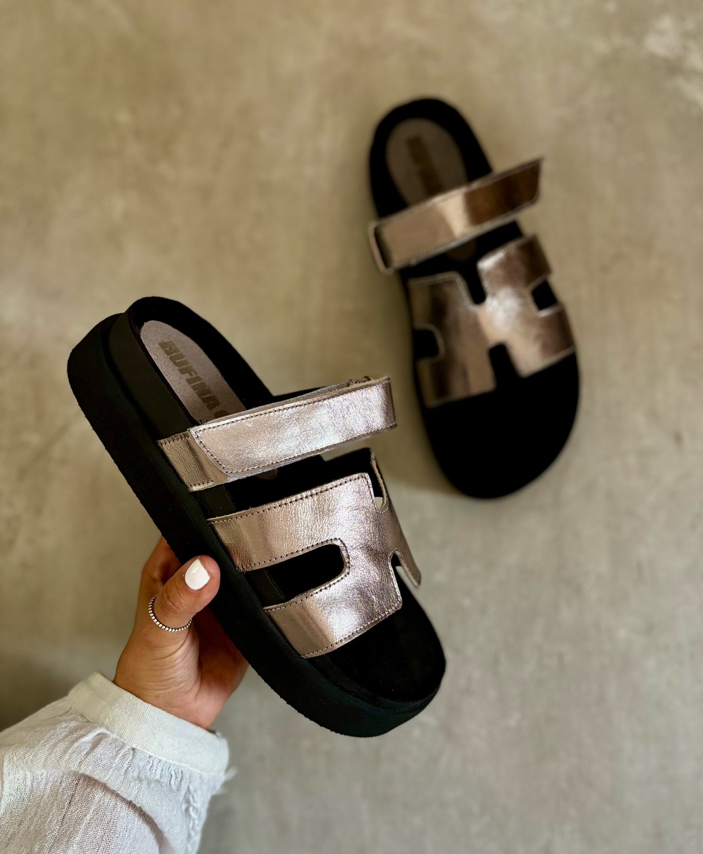 Sandalias Estela Plateada