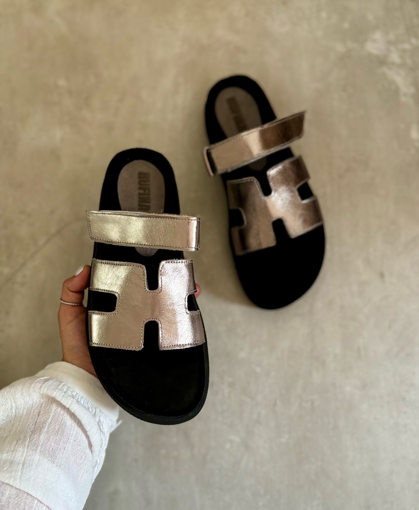Sandalias Estela Plateada