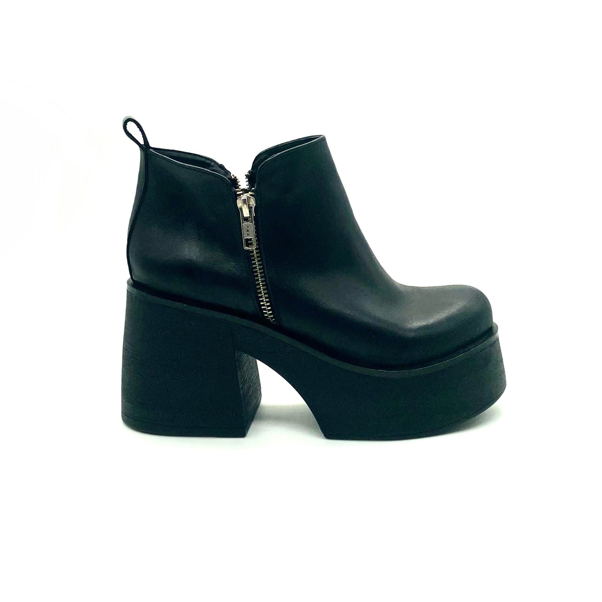 Botin Roberta Negro Cuero