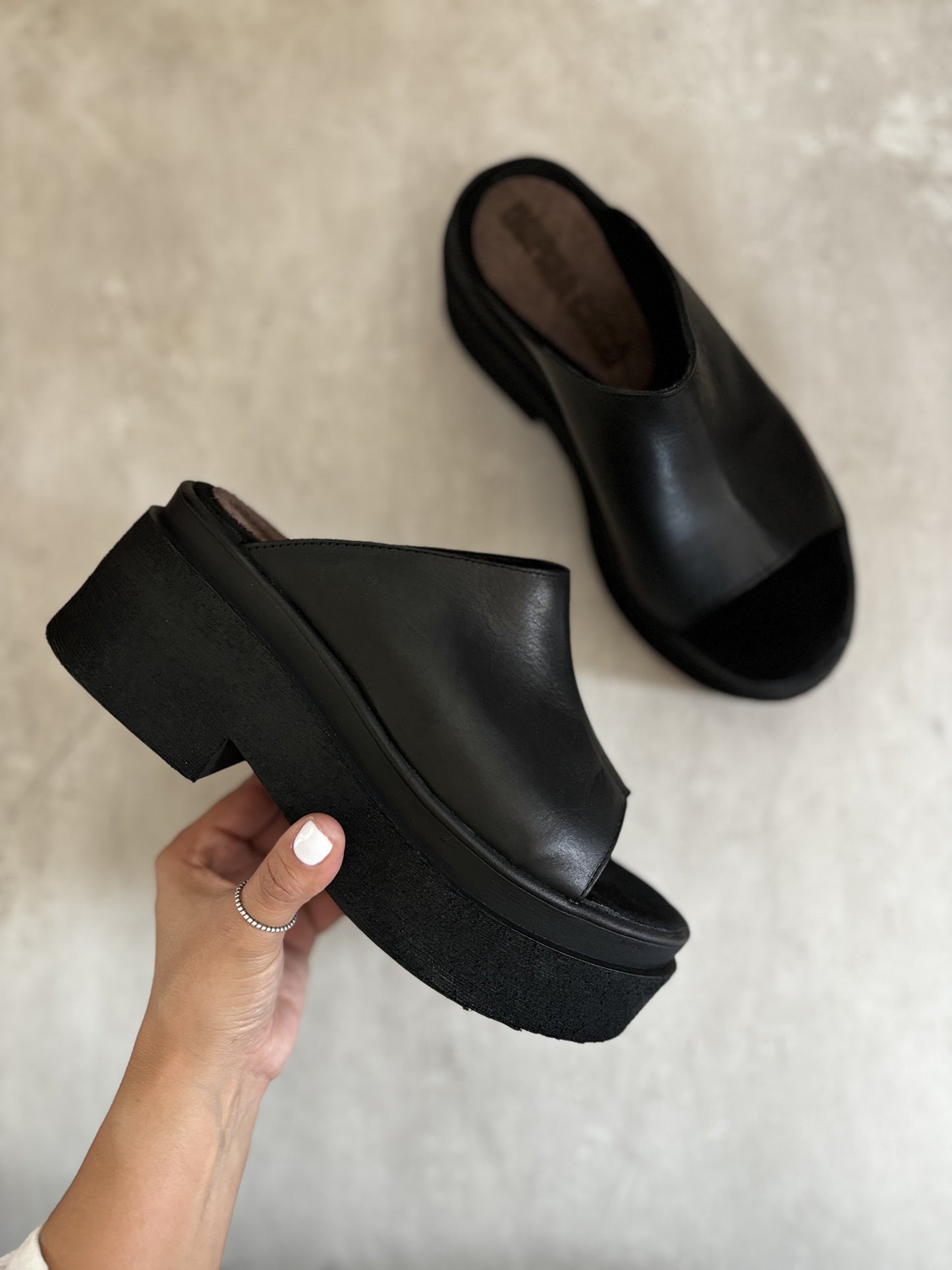 PRE VENTA/ Sandalias Marina Negro