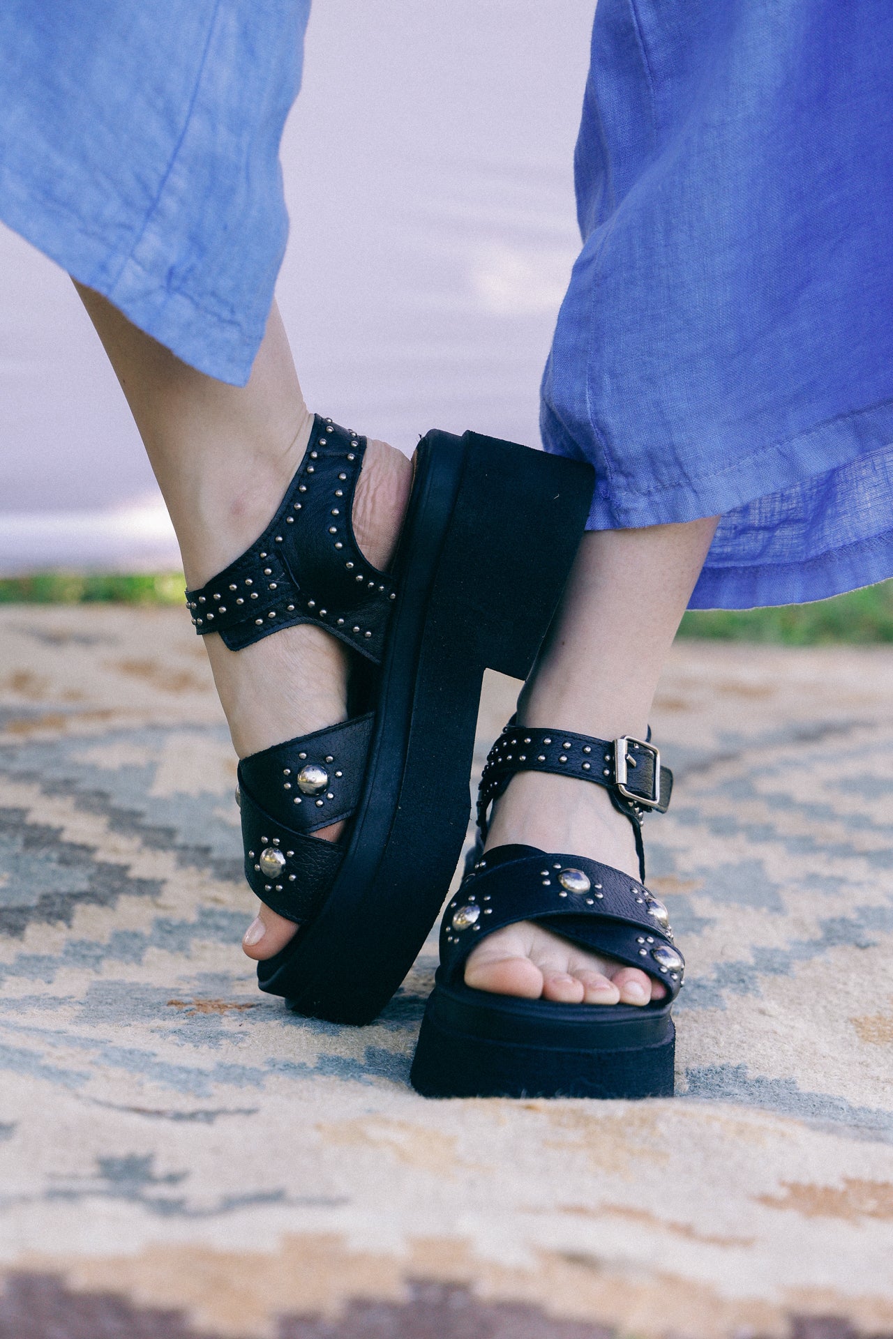 Sandalias Vani Cuero Negro